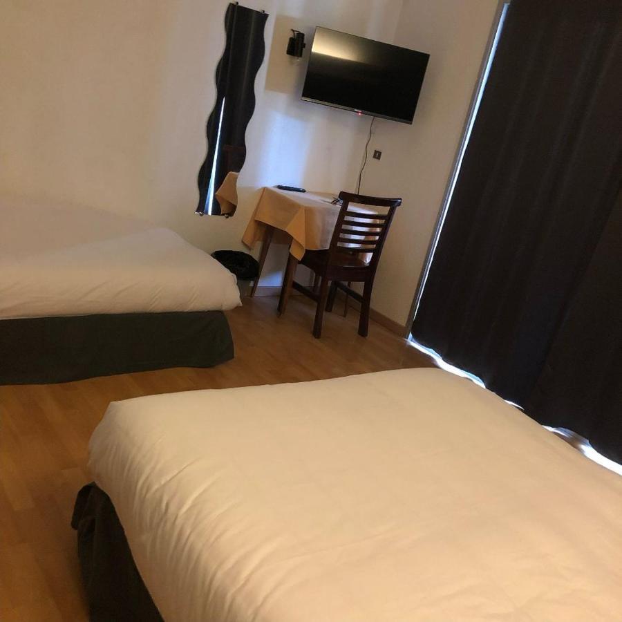 Hotel La Garenne Tresserre Buitenkant foto